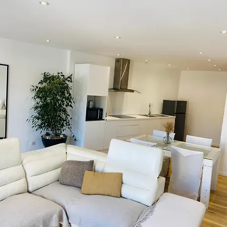 Kay Doudou 60m2 - 5 Min Aeroport - Navette - Parking Holiday home *